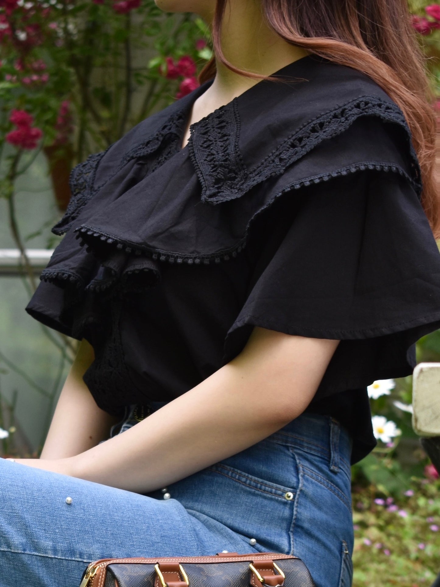 Frilly summer blouse(BLACK)