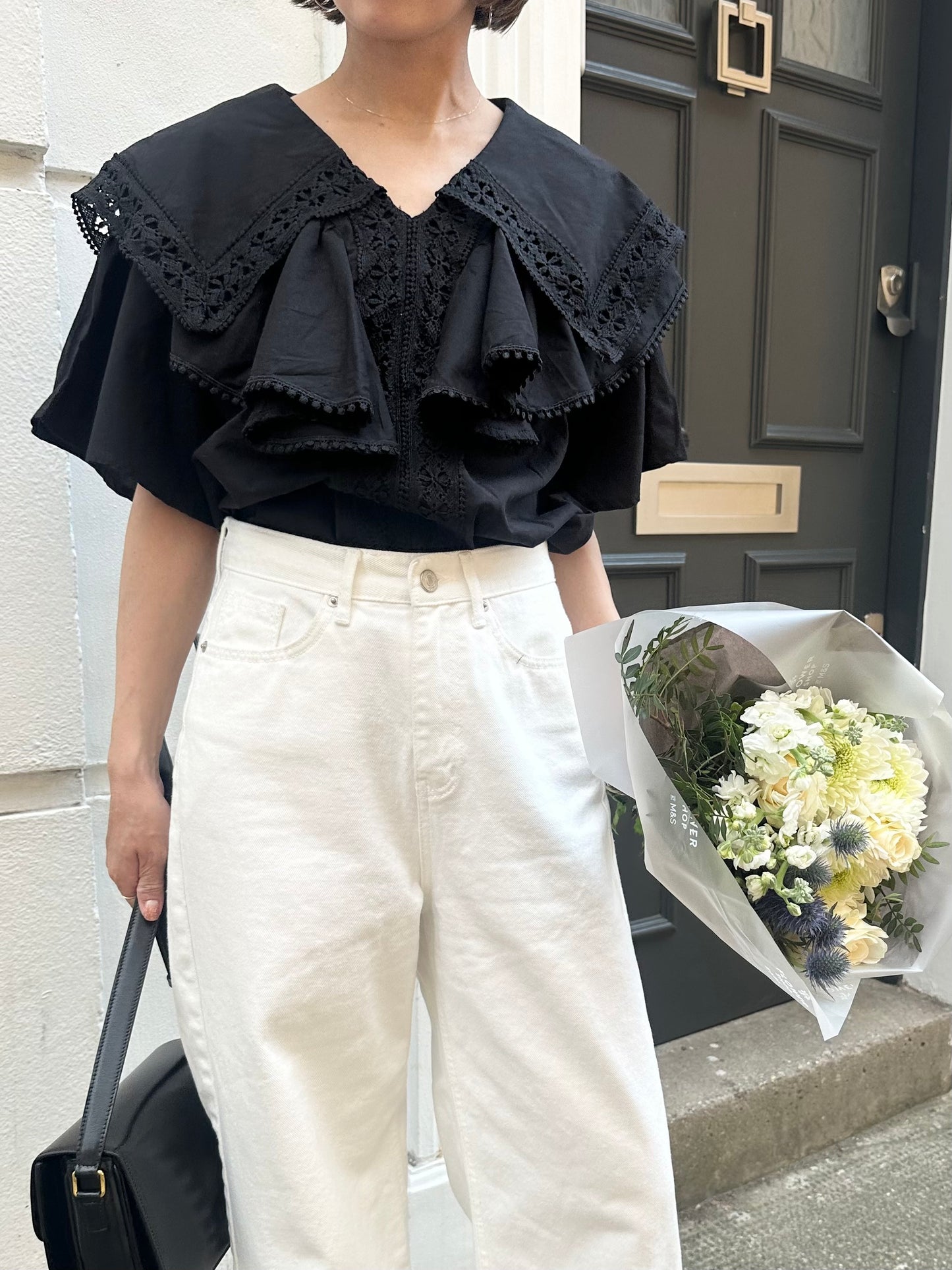 Frilly summer blouse(BLACK)